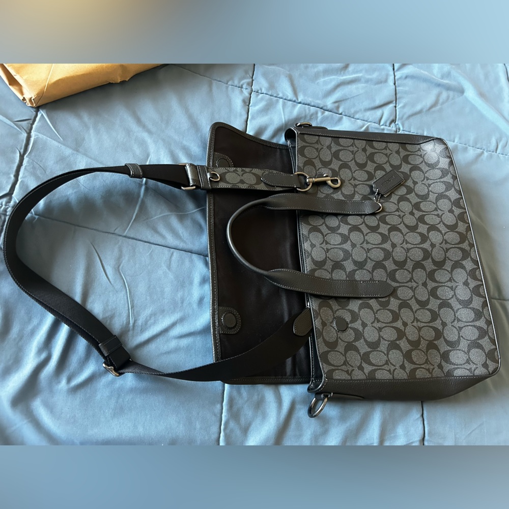 Coach Sullivan Portfolio signature brief case - Picture 8 of 9